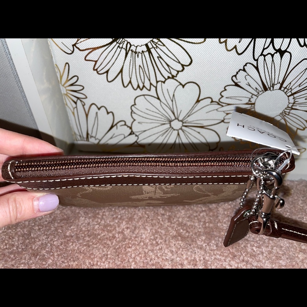 NWT Coach Wallet Wristlet - Picture 3 of 5